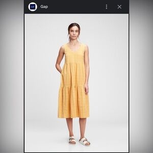 💛 GAP V-Neck Tiered Midi Dress with Pockets! 💛